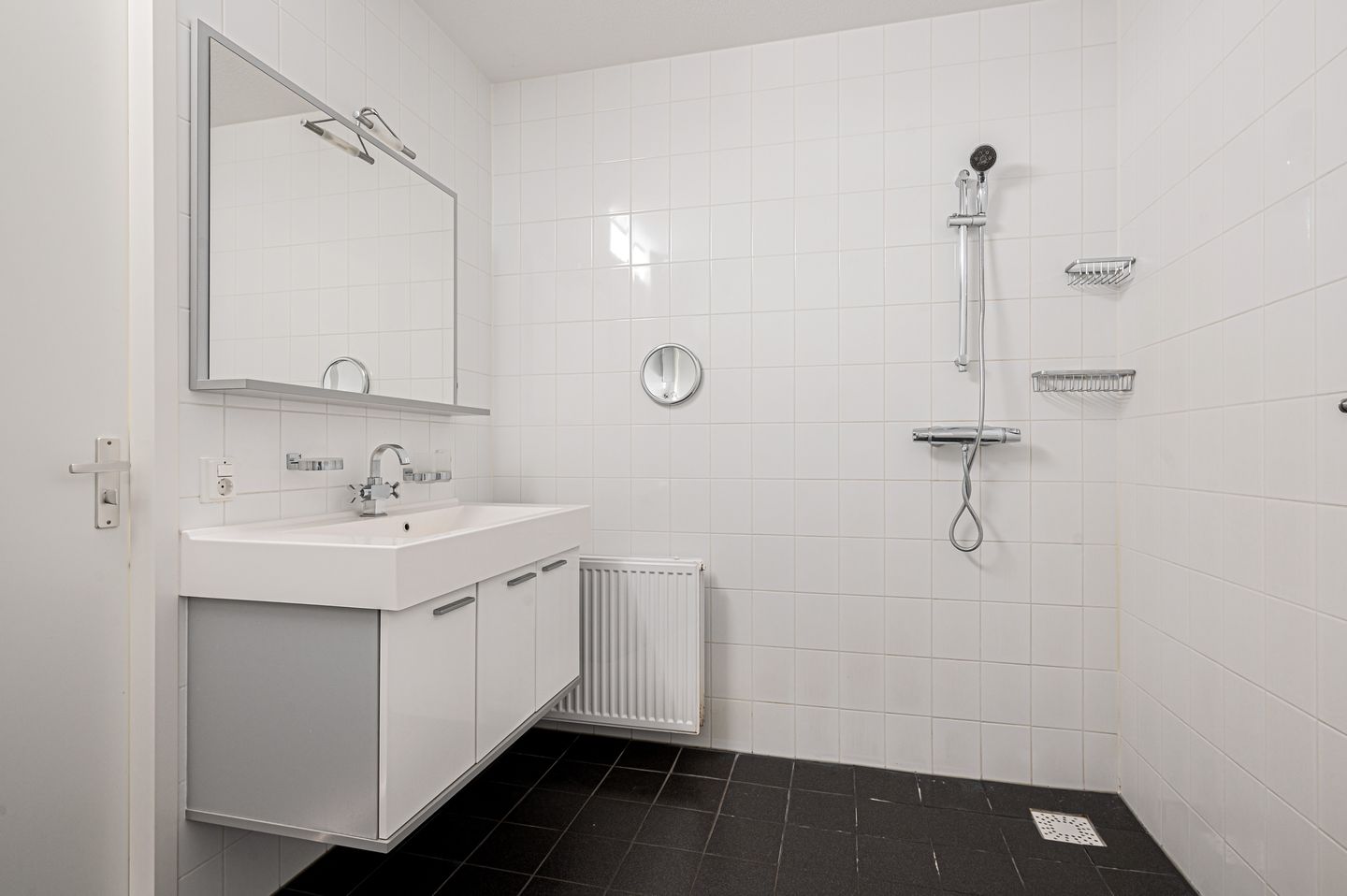 Photo 34 of Clausstraat 2-B