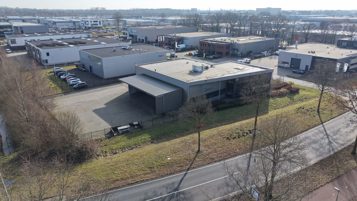 View photo 2 of David Ricardostraat 1