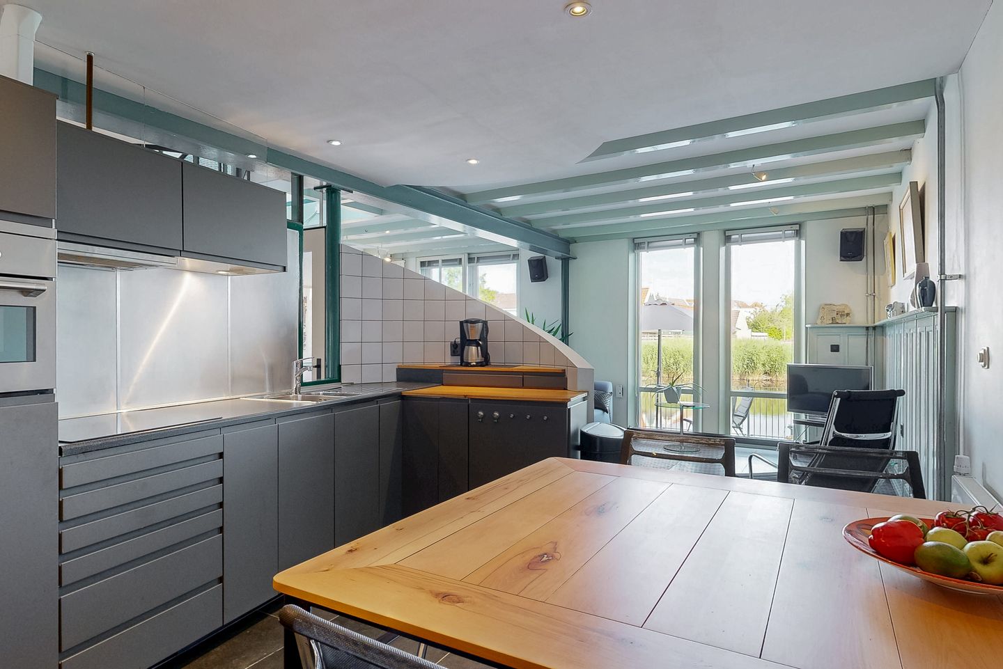 Foto 14 van Veenpolderdijk 4-A