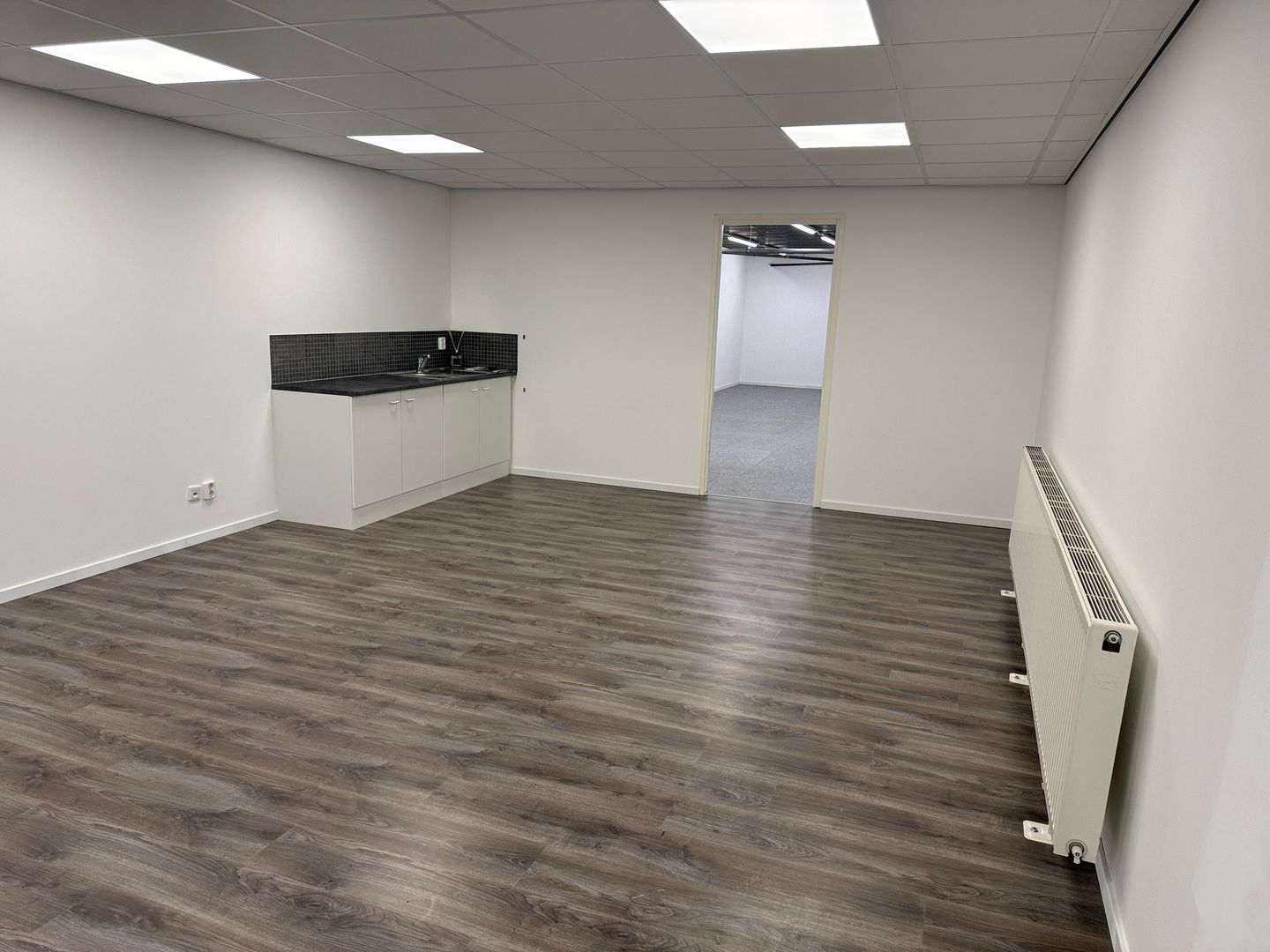 Bekijk foto 2 van Provincialeweg Zuid 91-B