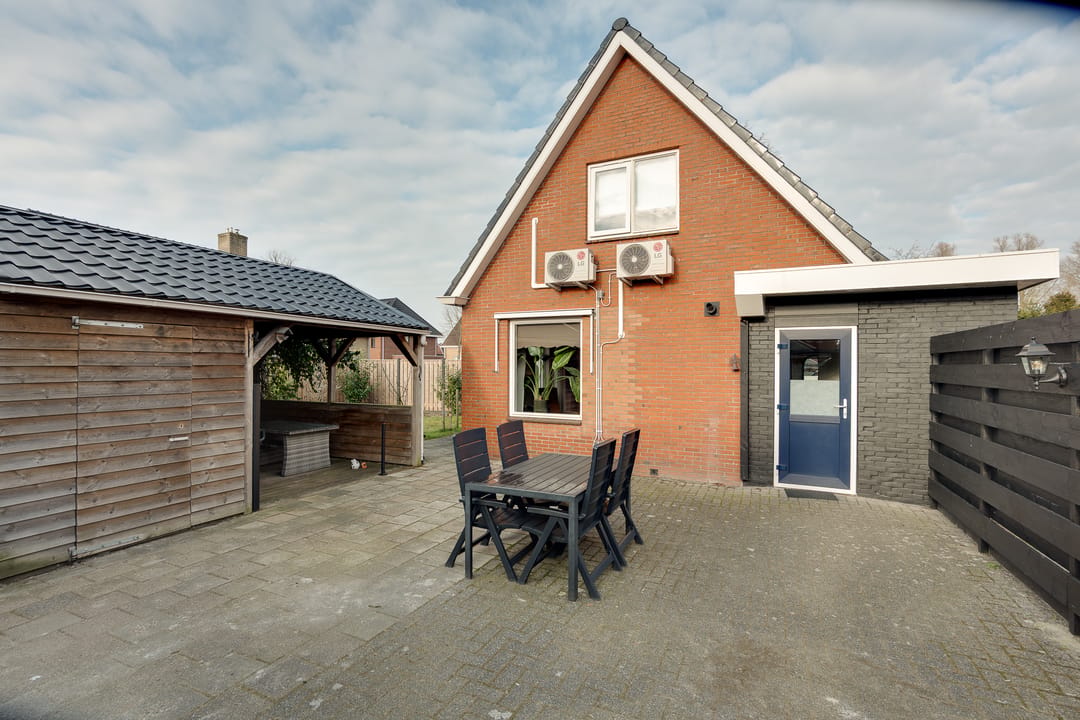 Photo 37 of De Dellen 38