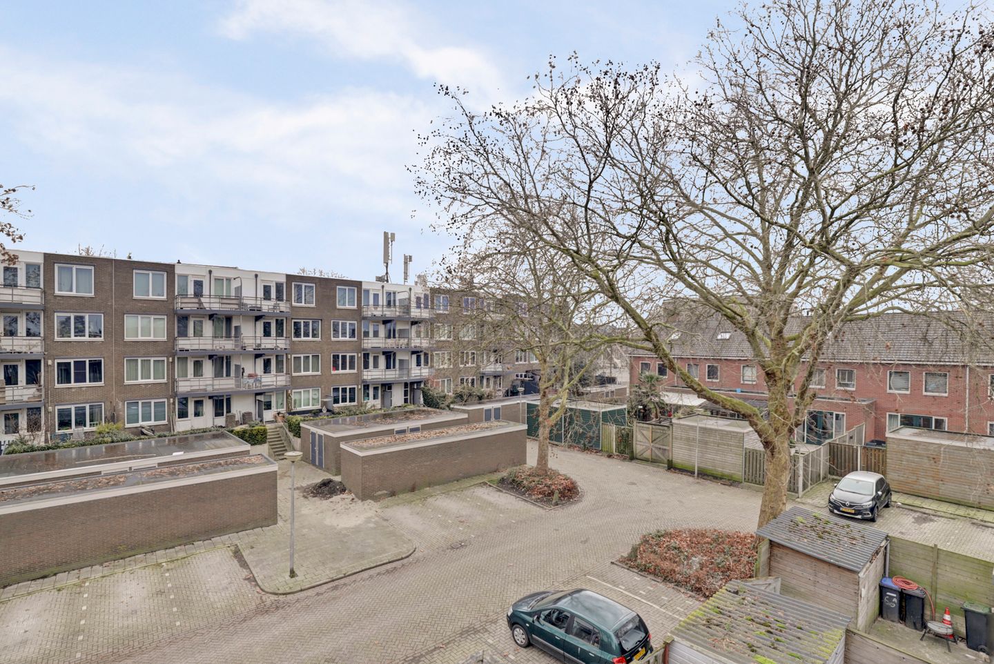 Photo 19 of Prins Hendrikstraat 64-B