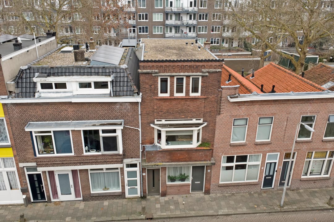 Photo 22 of Prins Hendrikstraat 64-B