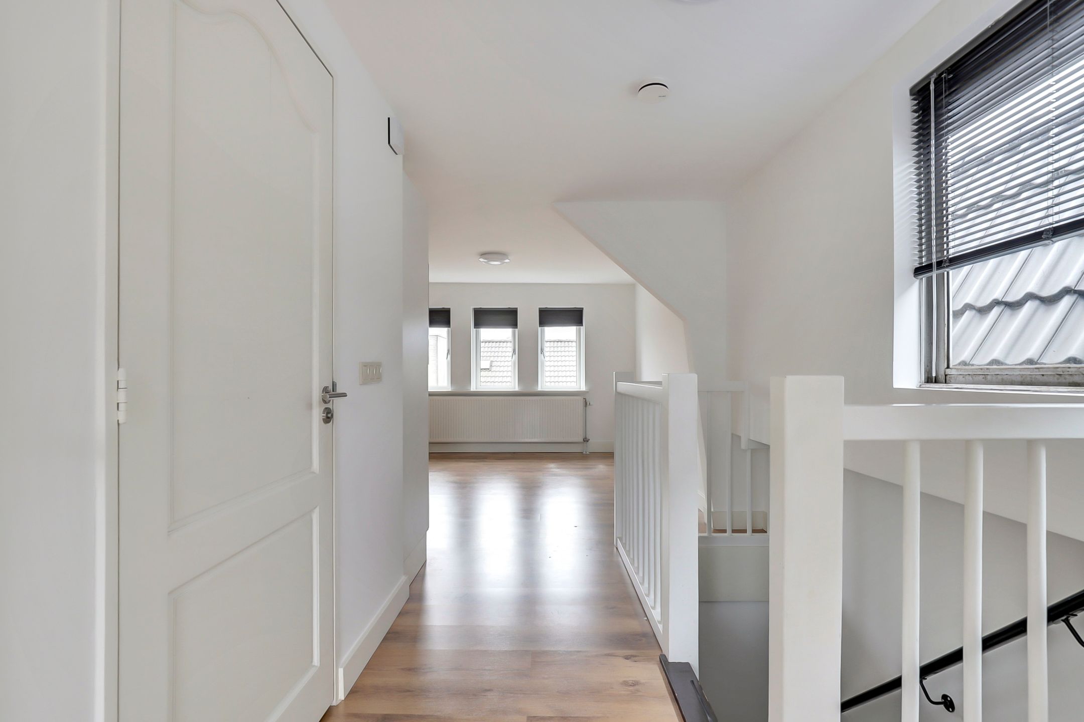 Photo 9 of Prins Hendrikstraat 64-B