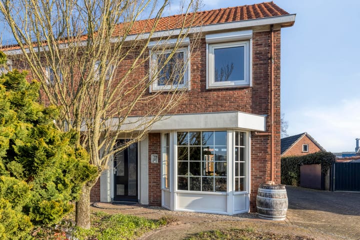 Photo 4 of Zieneschstraat 36