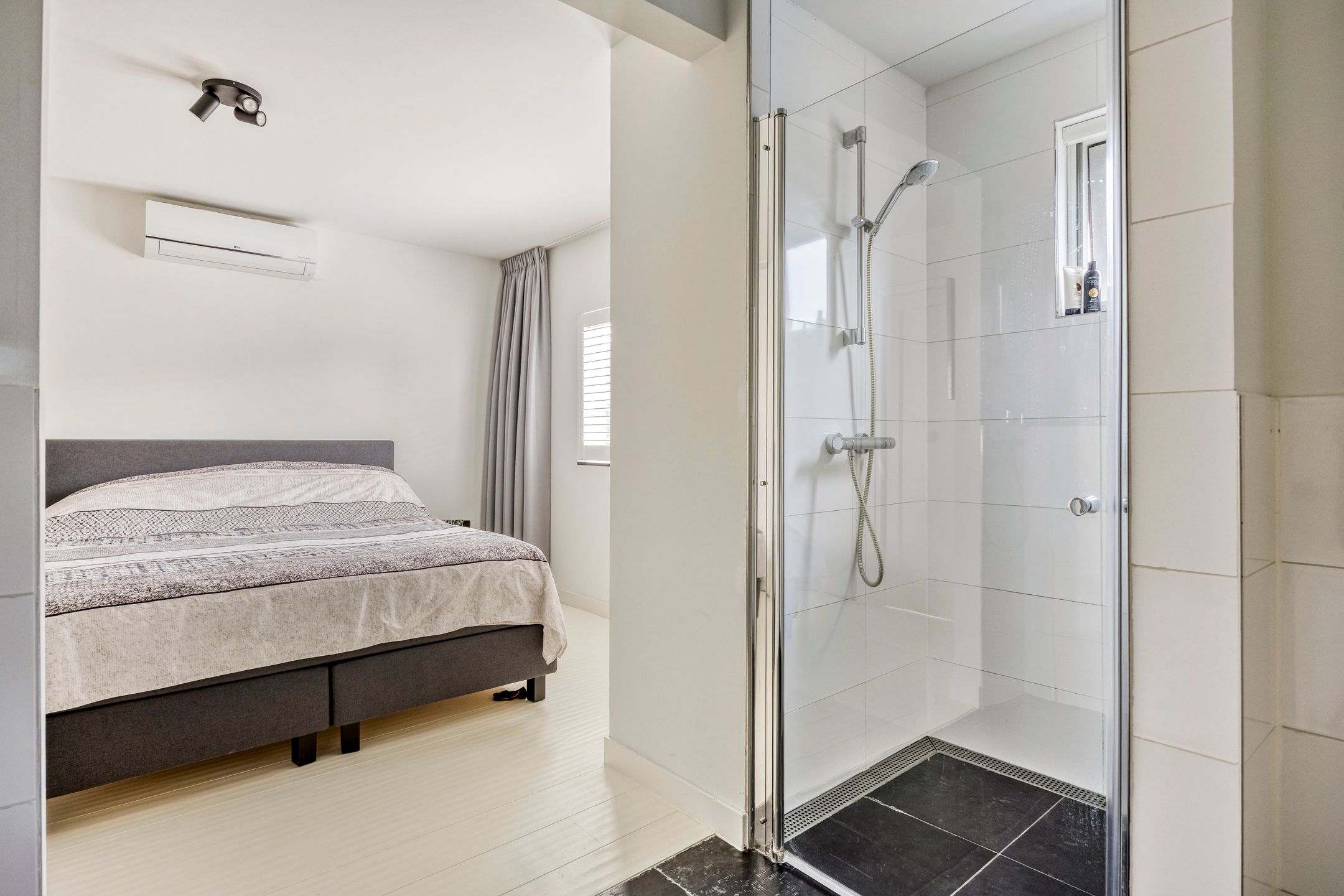 Photo 24 of Emmalaan 7