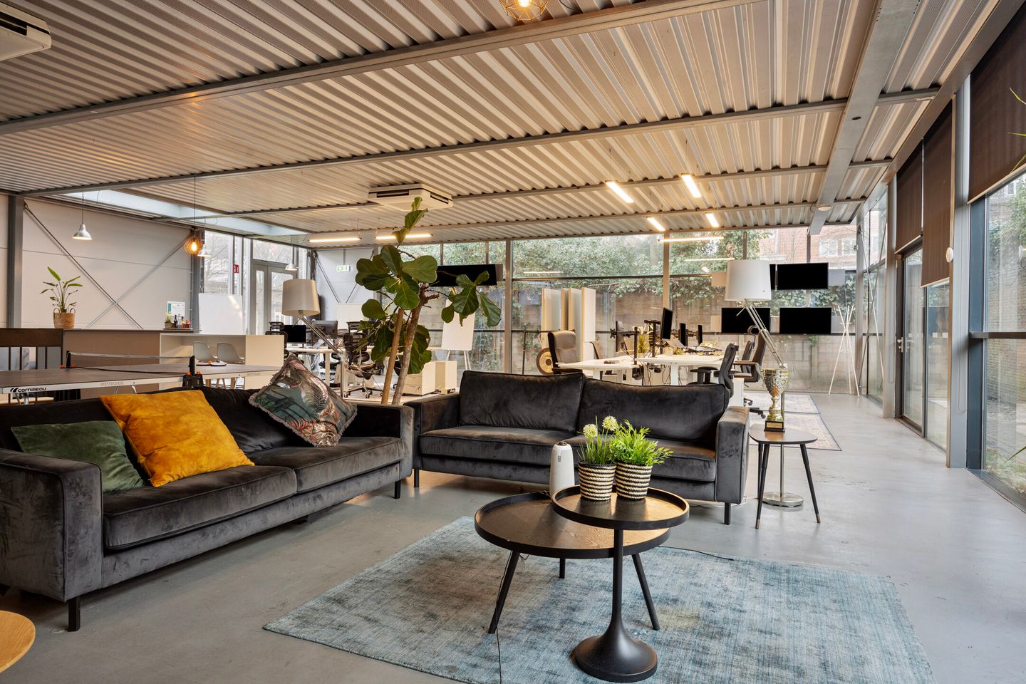 View photo 2 of Phoenixstraat 58