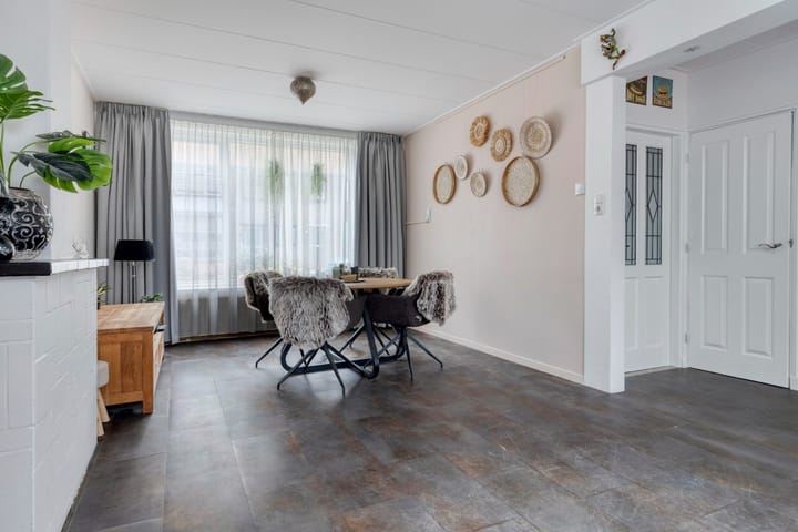 Foto 5 van van Ostadestraat 10