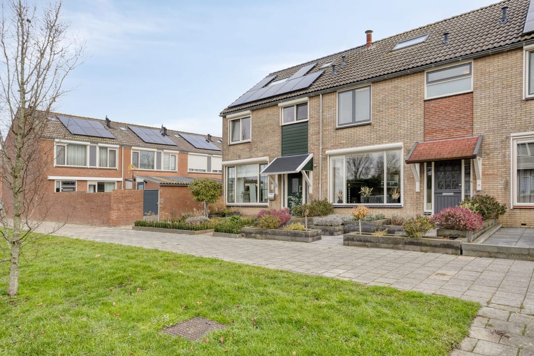 Foto 2 van Korenbloemlaan 18