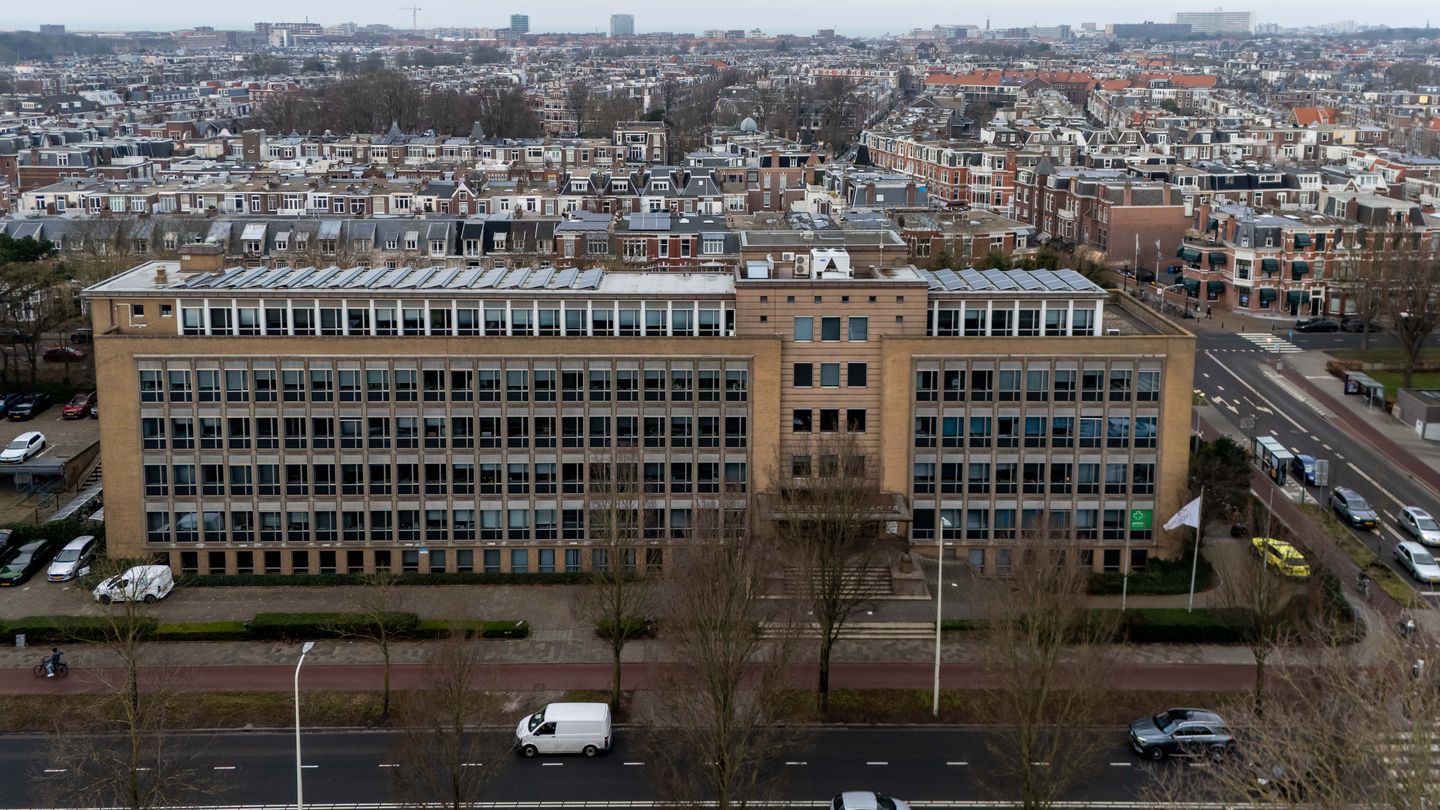 Bekijk foto 2 van President Kennedylaan 15