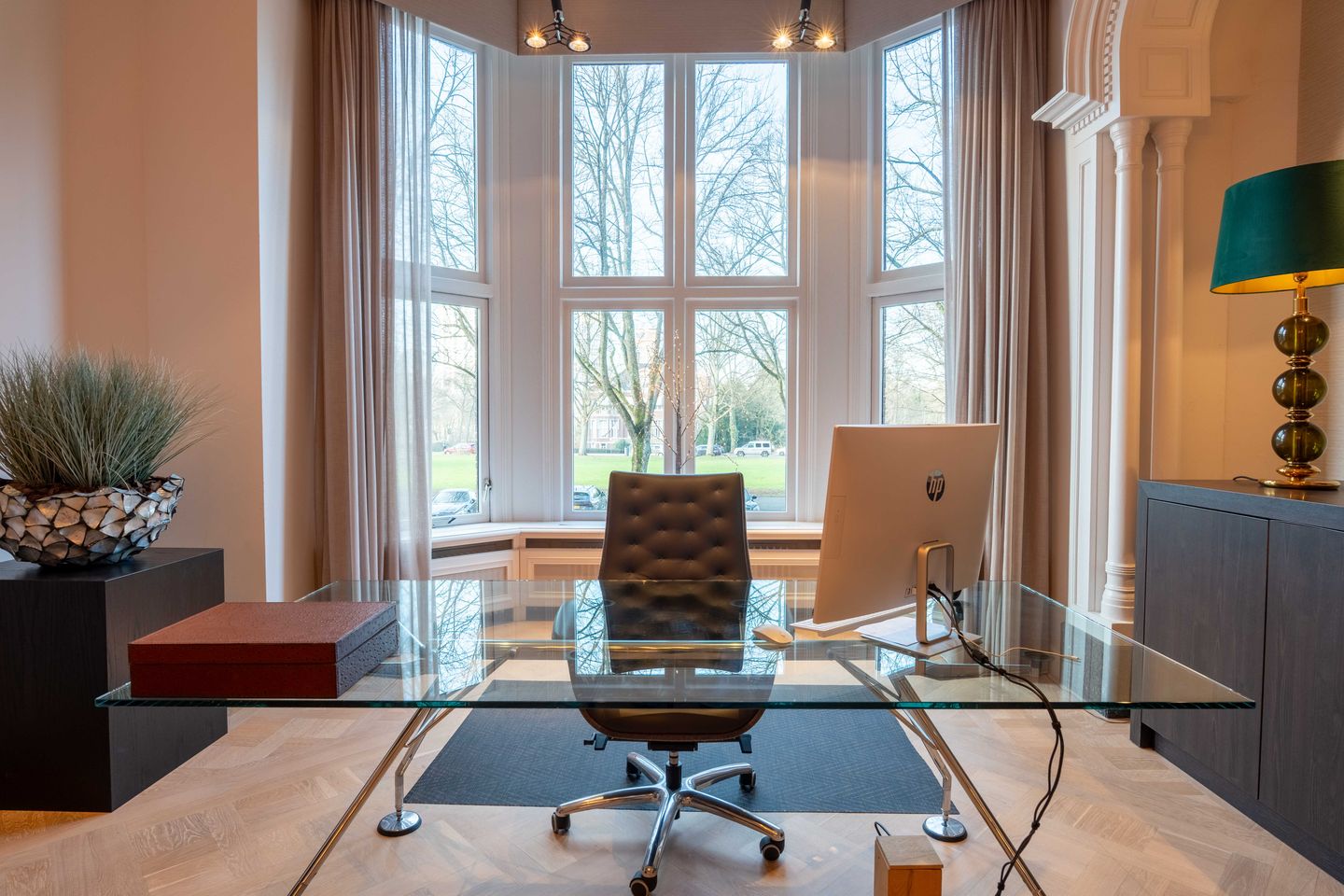 View photo 2 of Parklaan 40-A