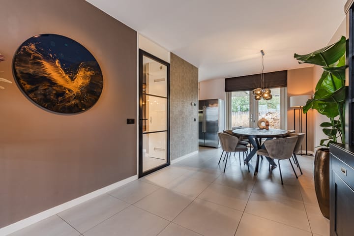 Photo 2 of Aquamarijn 22