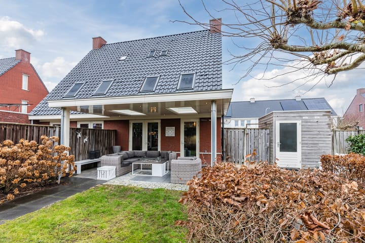 Photo 5 of Aquamarijn 22