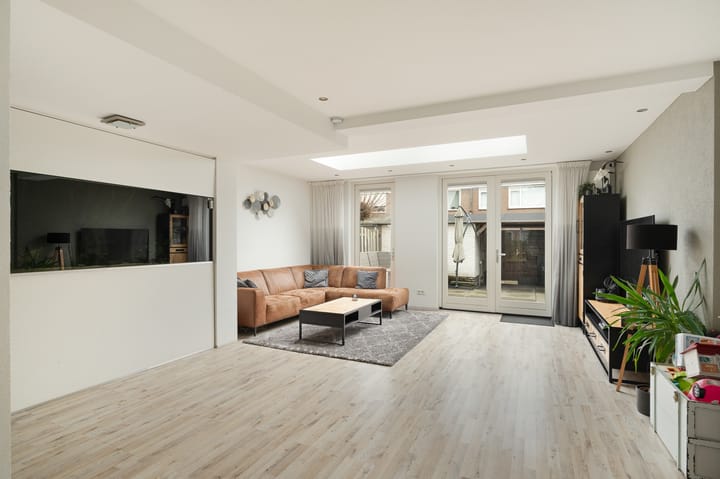 Foto 2 van Middelgeest 10