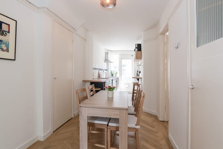 Photo 8 of Linnaeusstraat 243-1