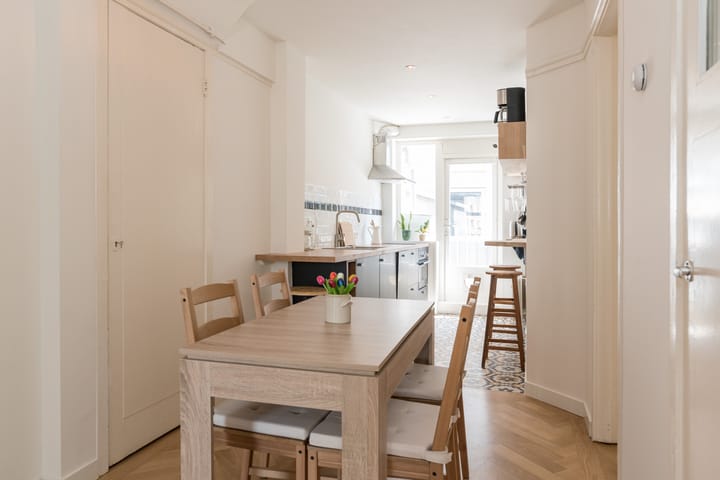 Photo 9 of Linnaeusstraat 243-1