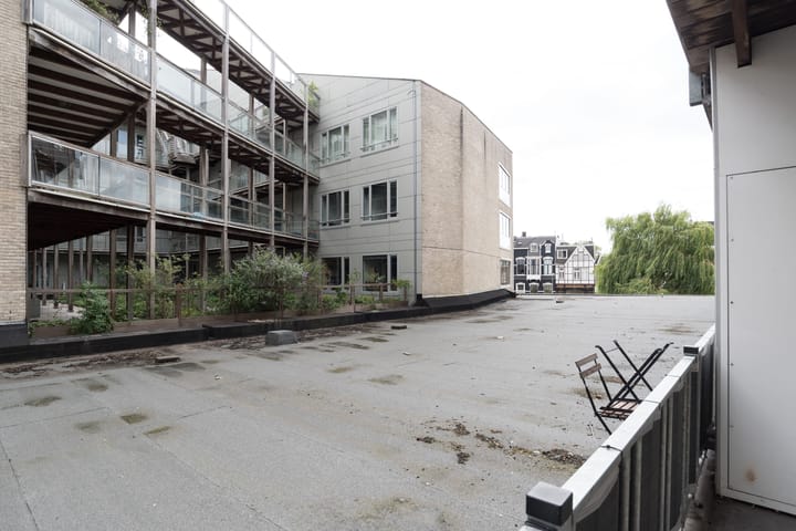 Photo 34 of Linnaeusstraat 243-1