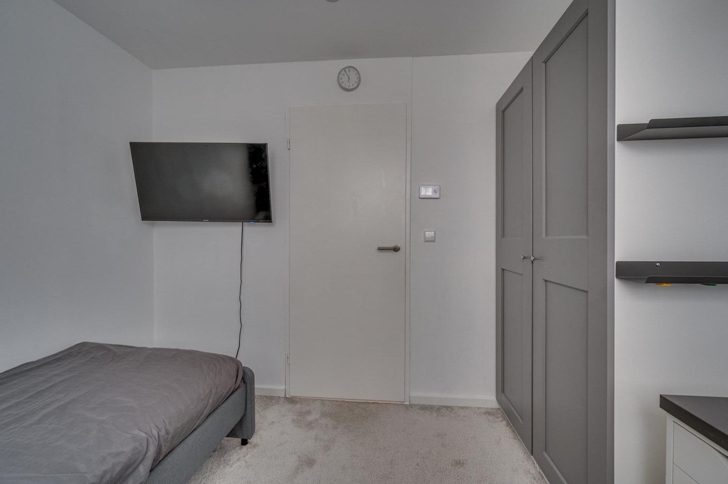 Photo 10 of Racinestraat 26