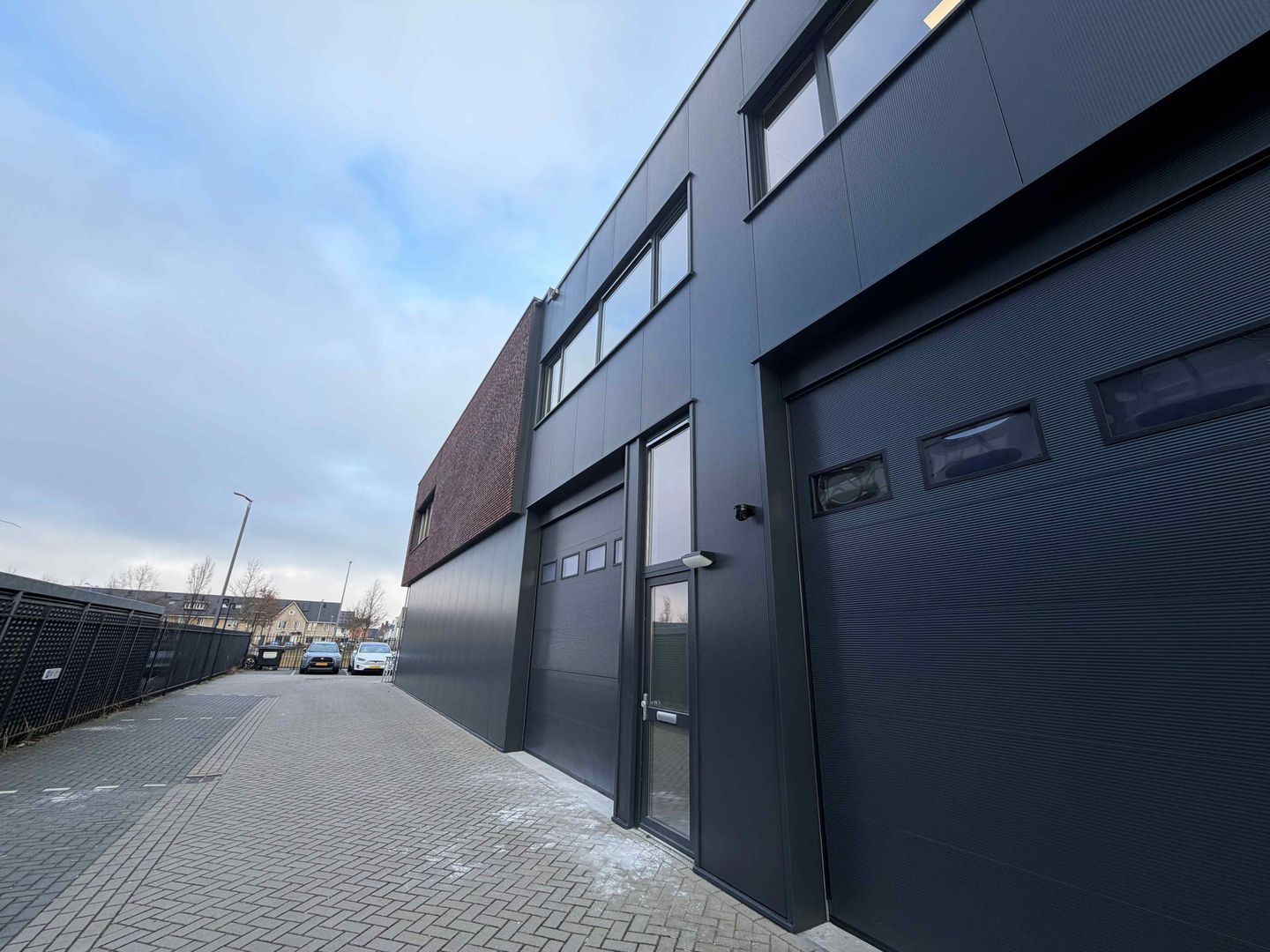 View photo 3 of Huygensstraat 35