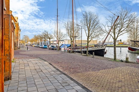 Zuiderkade Franeker secondary image