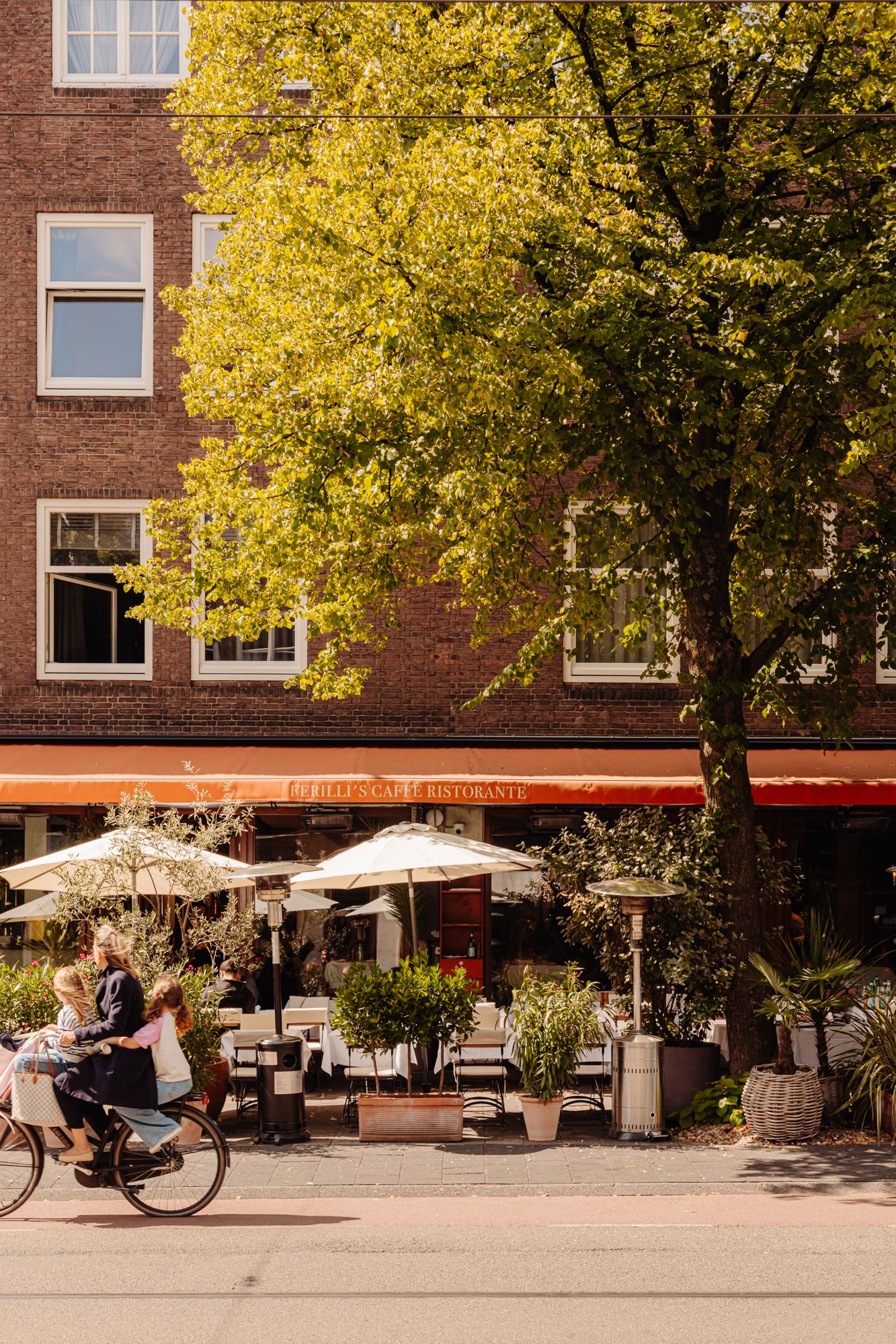 Foto 29 van Apollolaan 77-2