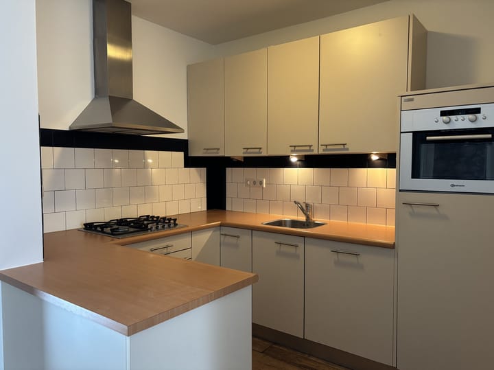 Foto 10 van Schoonloërstraat 62