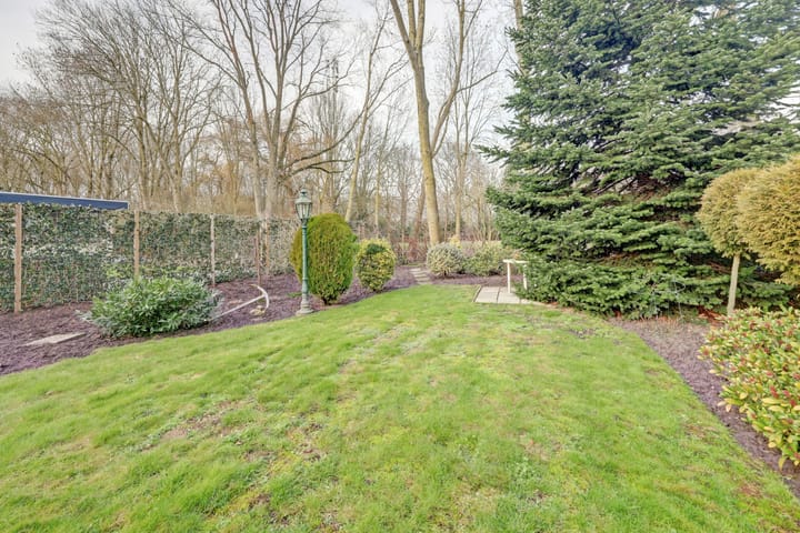 Foto 25 van van Duvenvoordestraat 19