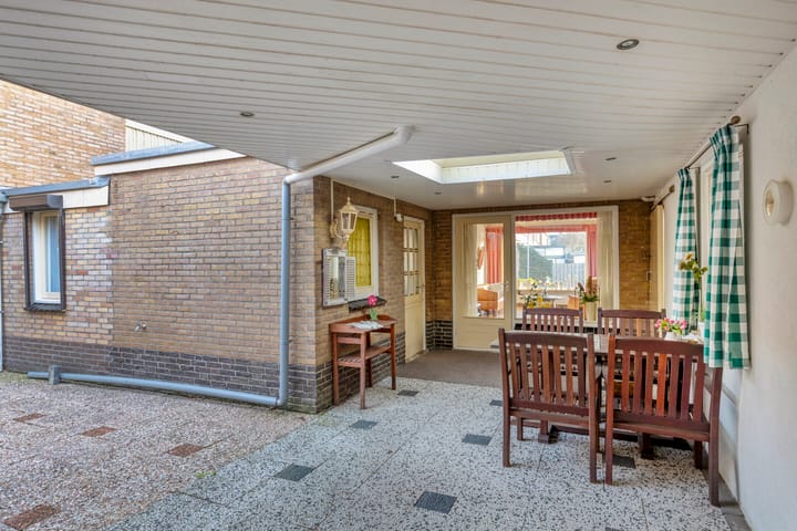 Foto 33 van Montestraat 23