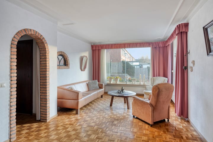 Foto 10 van Montestraat 23