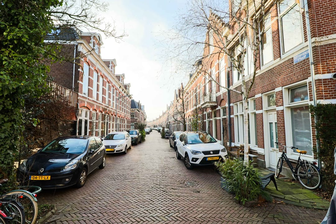 Photo 2 of Johan van Vlietstraat 74-RD