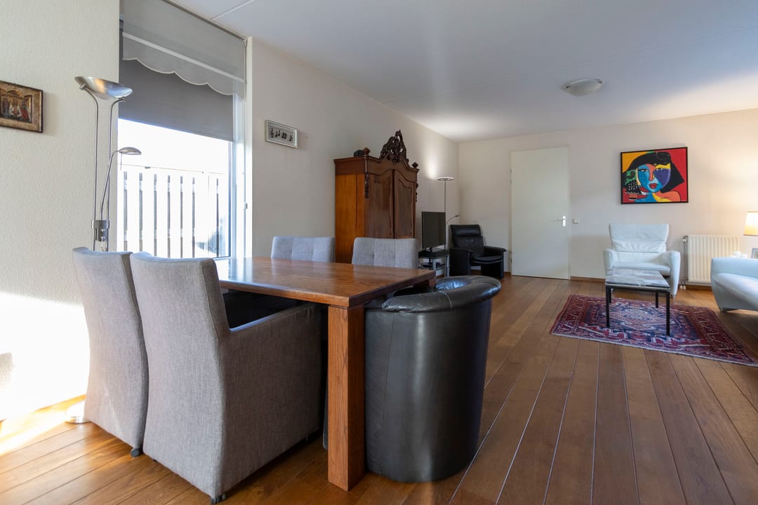 Photo 11 of Reinenstraat 2