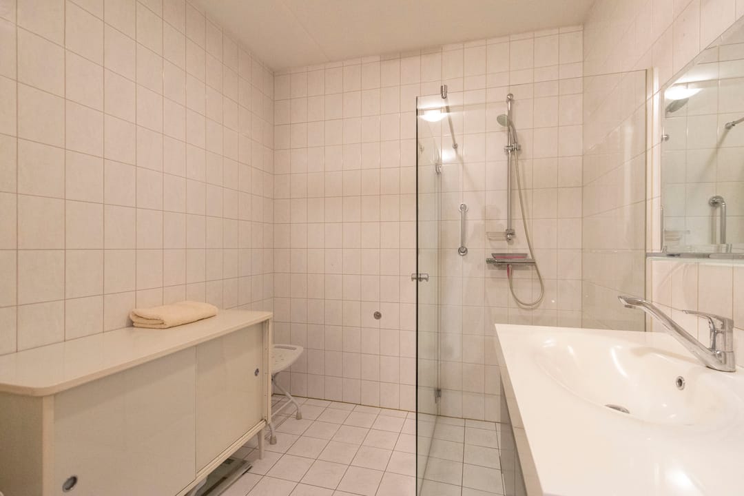 Photo 16 of Reinenstraat 2