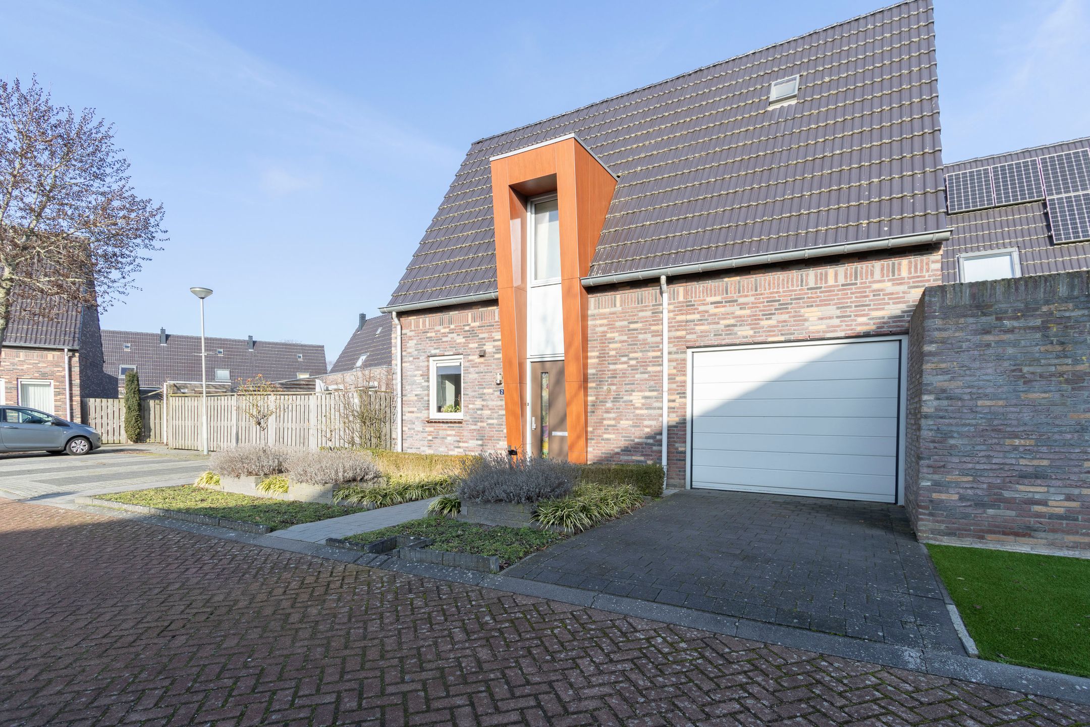 Photo 39 of Reinenstraat 2