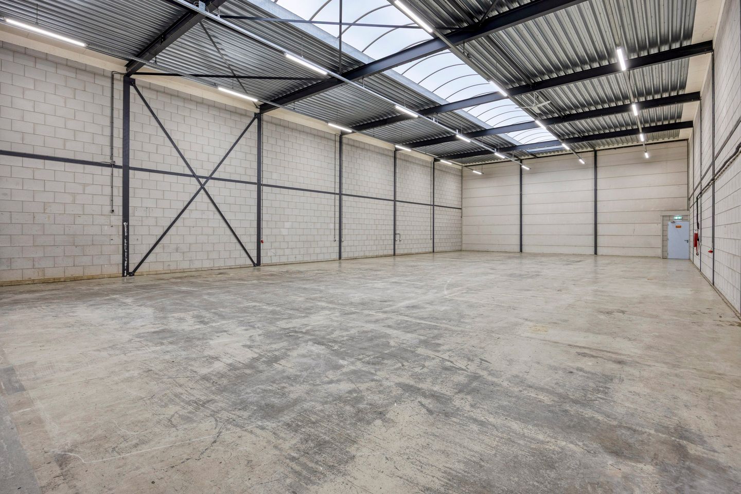 Bekijk foto 3 van Detroitstraat 25