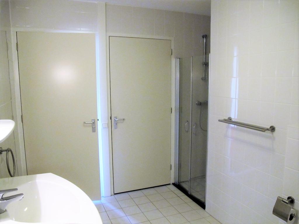 Foto 8 van Oosterweezenstraat 321