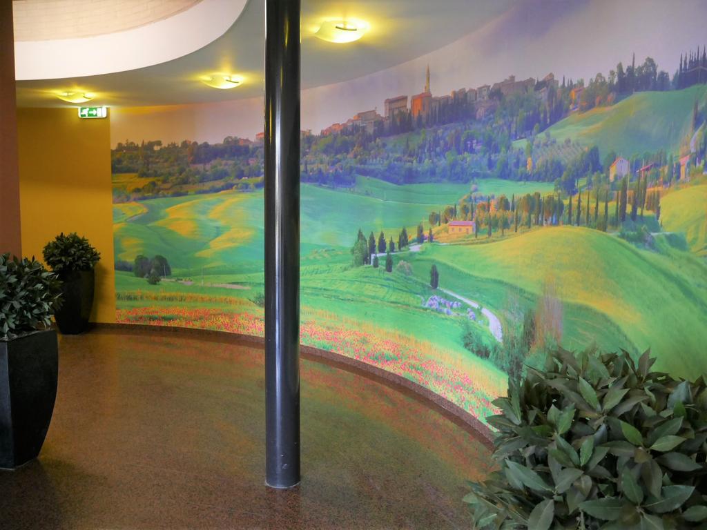 Foto 14 van Oosterweezenstraat 321