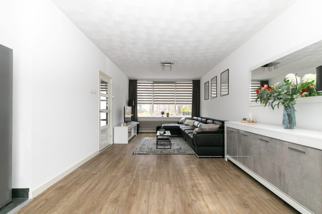 Photo 11 of Molstraat 25