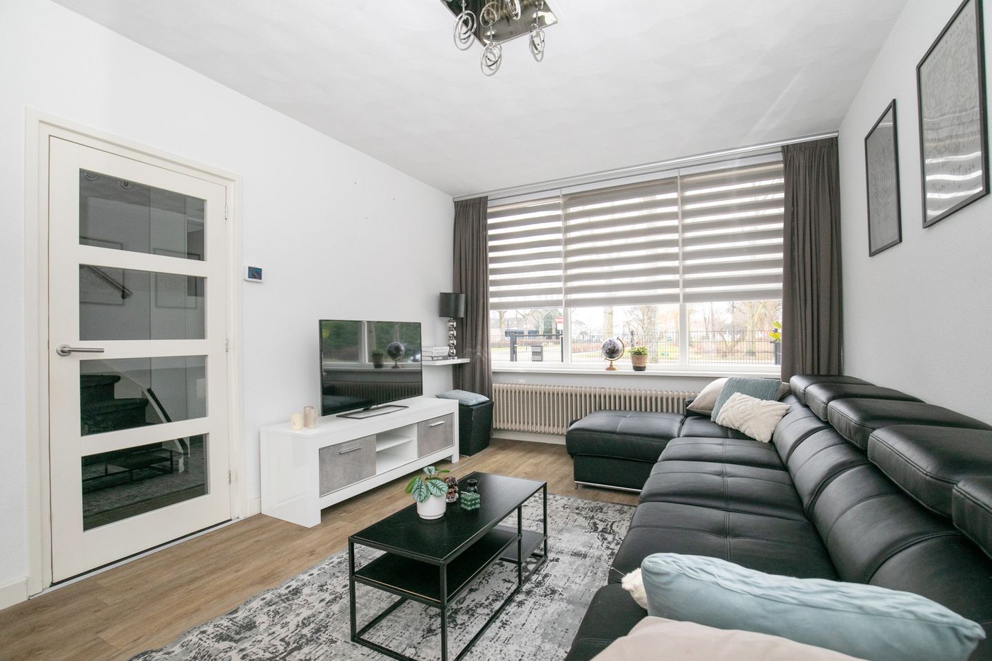 Photo 14 of Molstraat 25