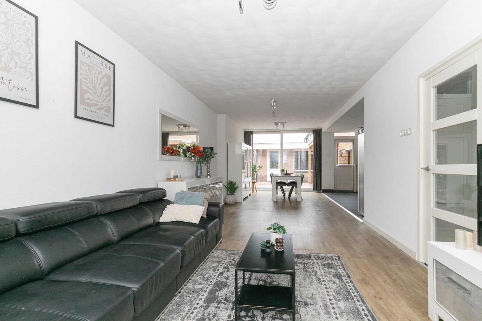 Photo 15 of Molstraat 25