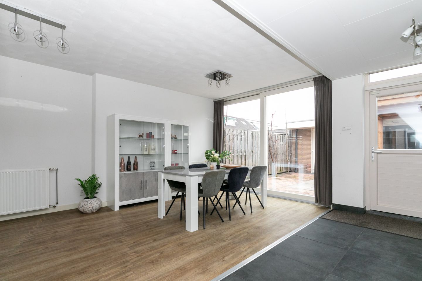 Photo 19 of Molstraat 25