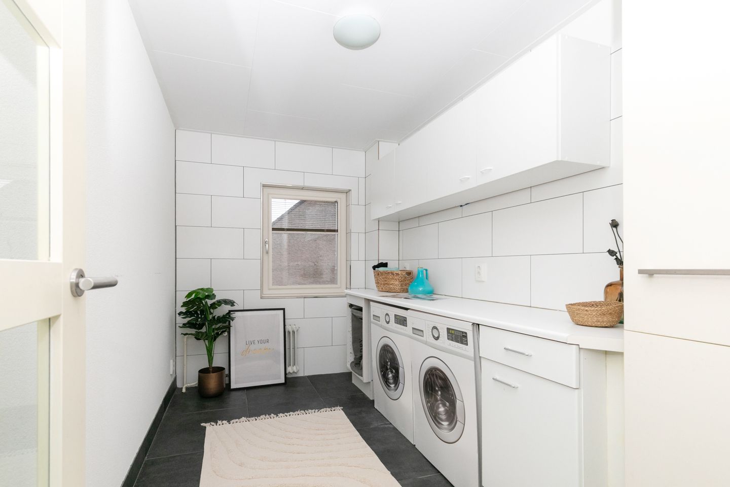 Photo 34 of Molstraat 25