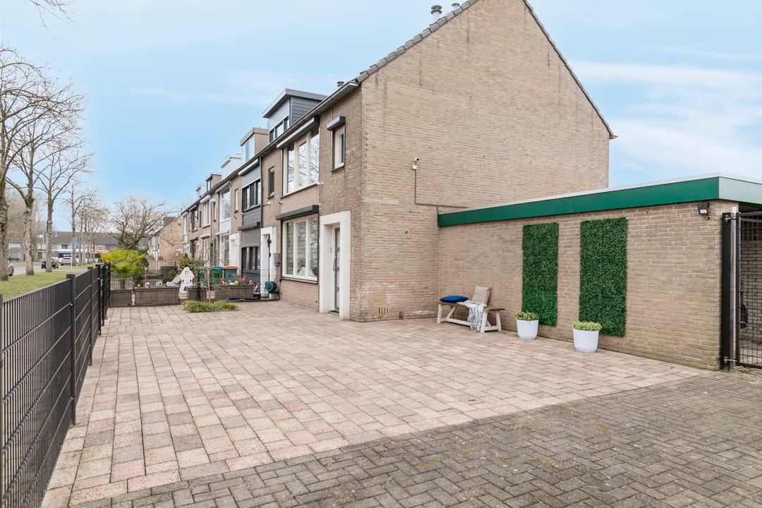 Photo 56 of Molstraat 25