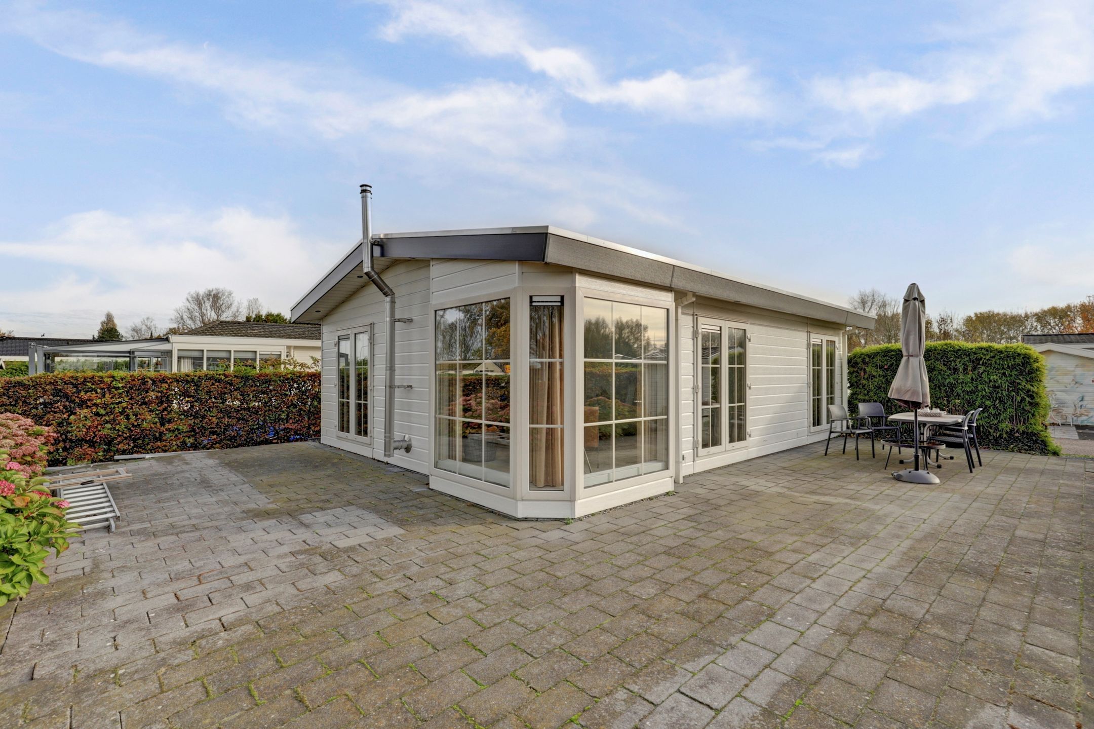 2-bedroom freehold villa in Dordrecht — photo 3 of 5