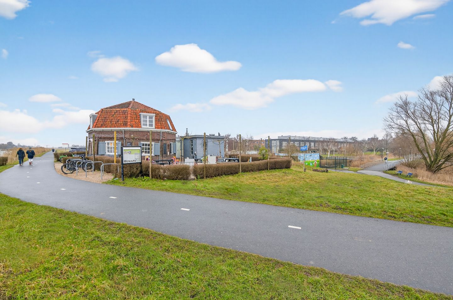 Foto 40 van Balatonmeerlaan 45