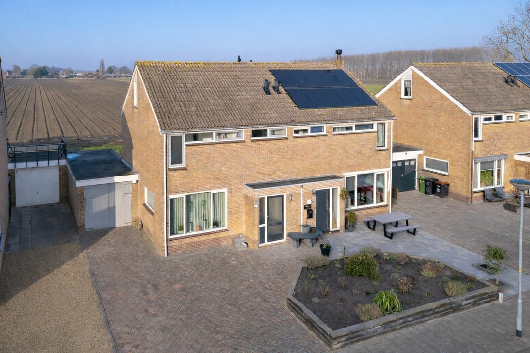 Foto 1 van Visser-Roosendaalstraat 12