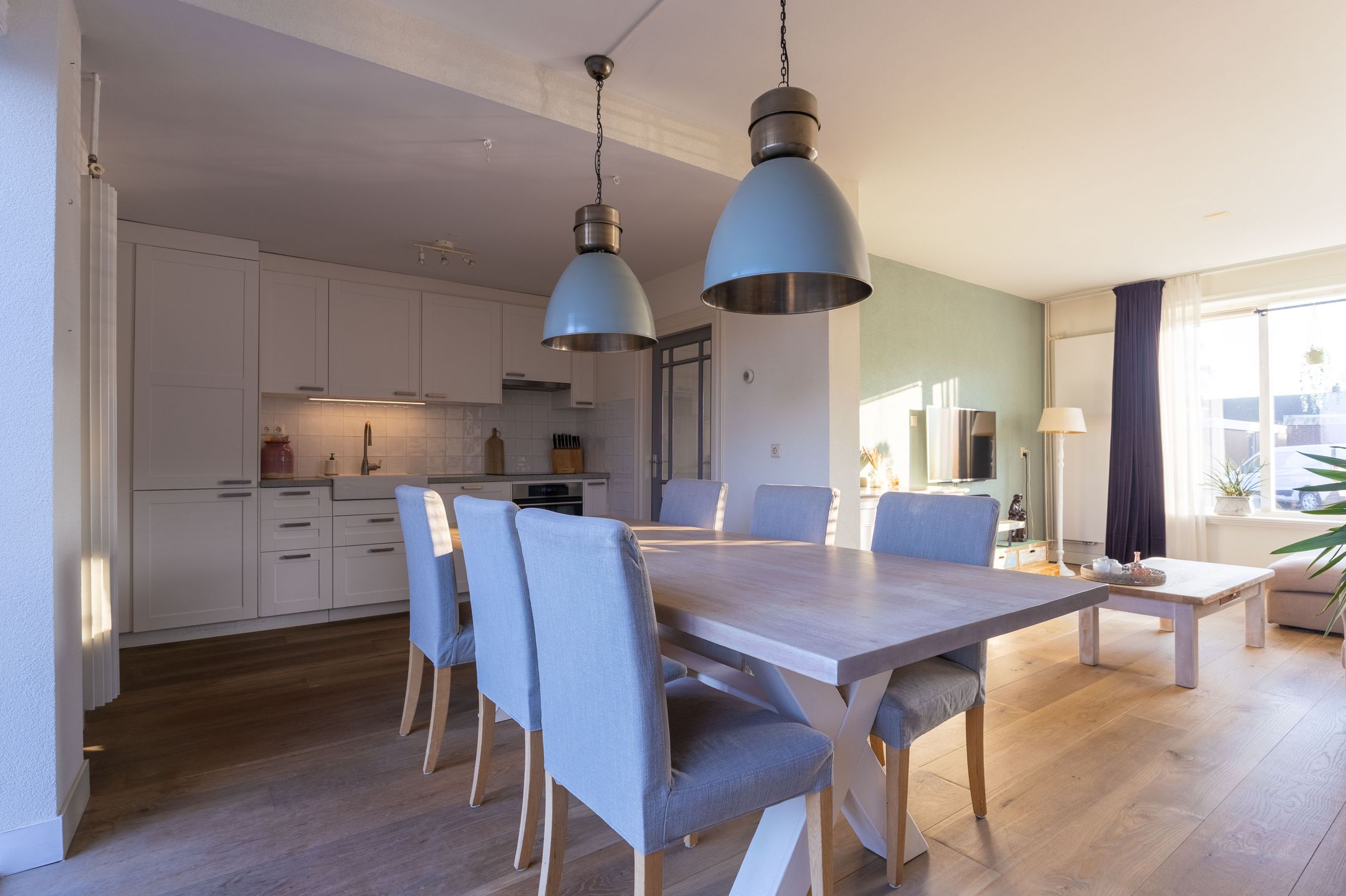 Foto 12 van Visser-Roosendaalstraat 12