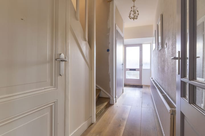 Photo 5 of Visser-Roosendaalstraat 12