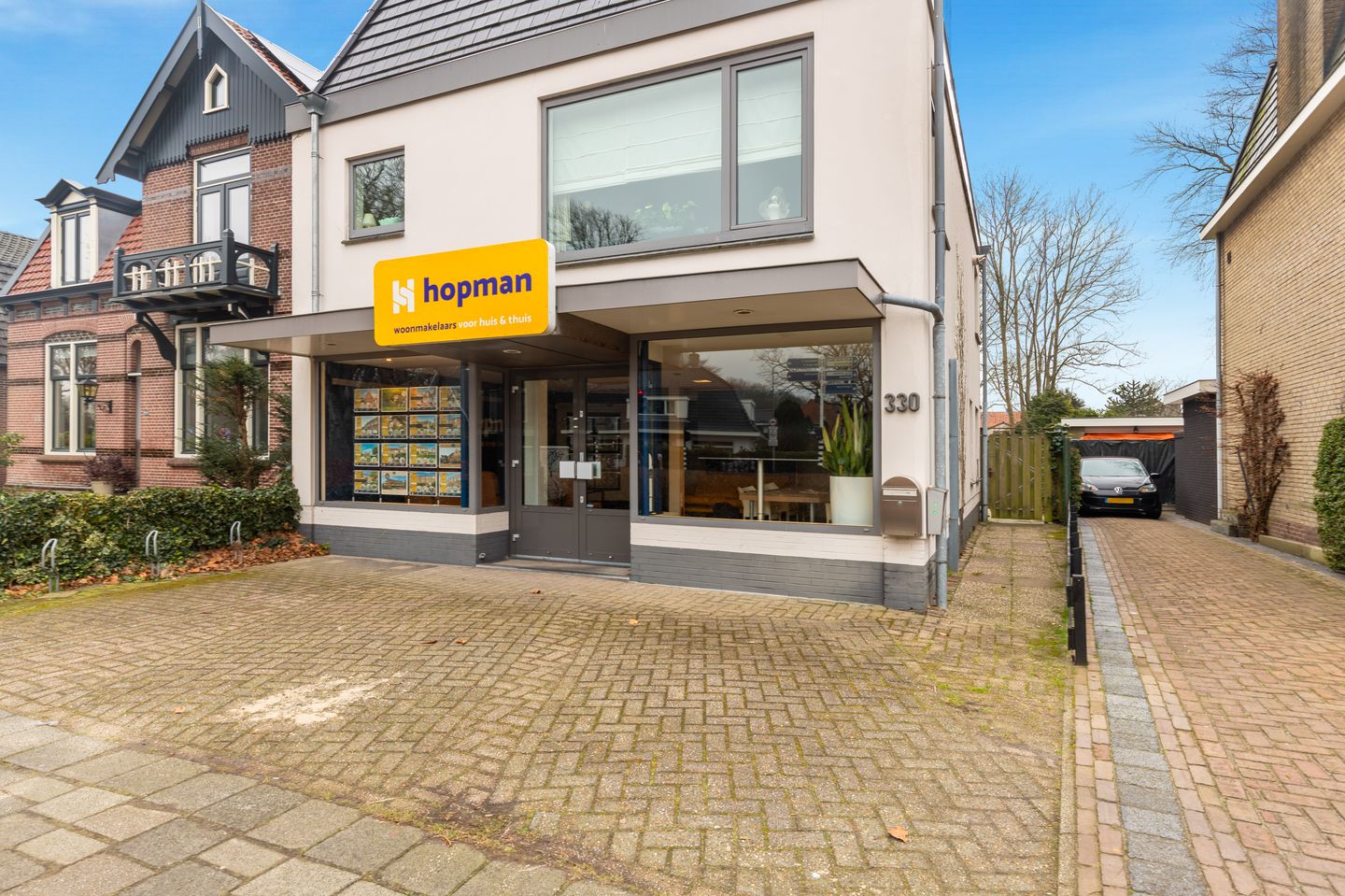 View photo 2 of Kennemerstraatweg 330