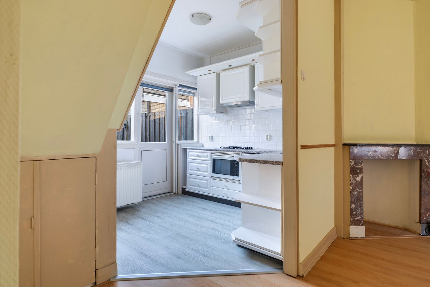 Photo 14 of Noteboomstraat 11