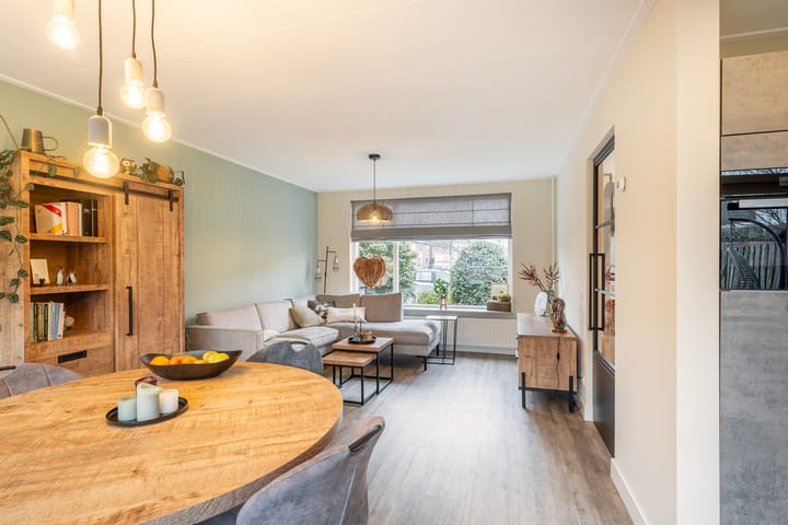 Foto 2 van Albert Schweitzerstraat 37